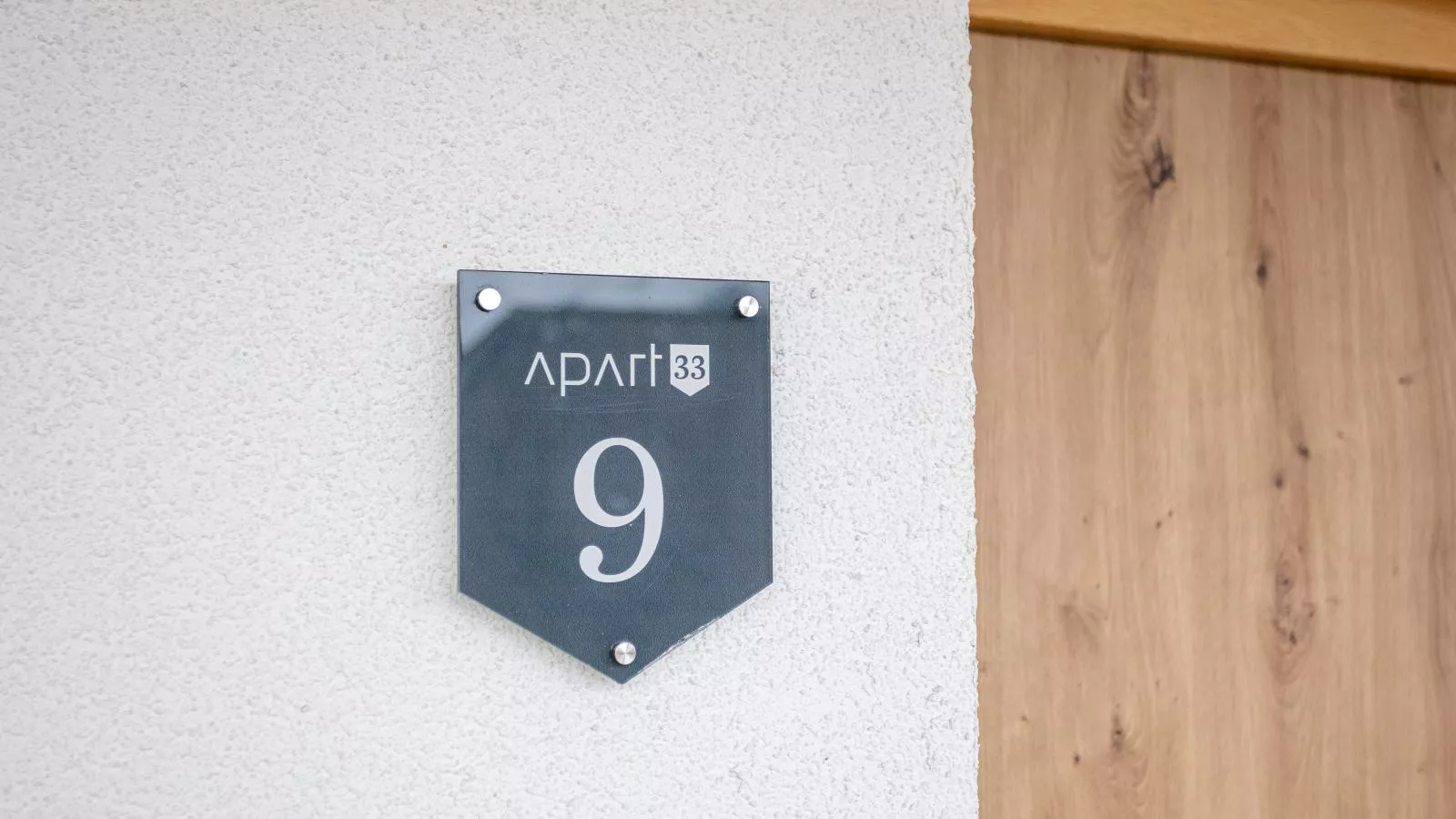 Apart33 Top 2-9-Outdoor