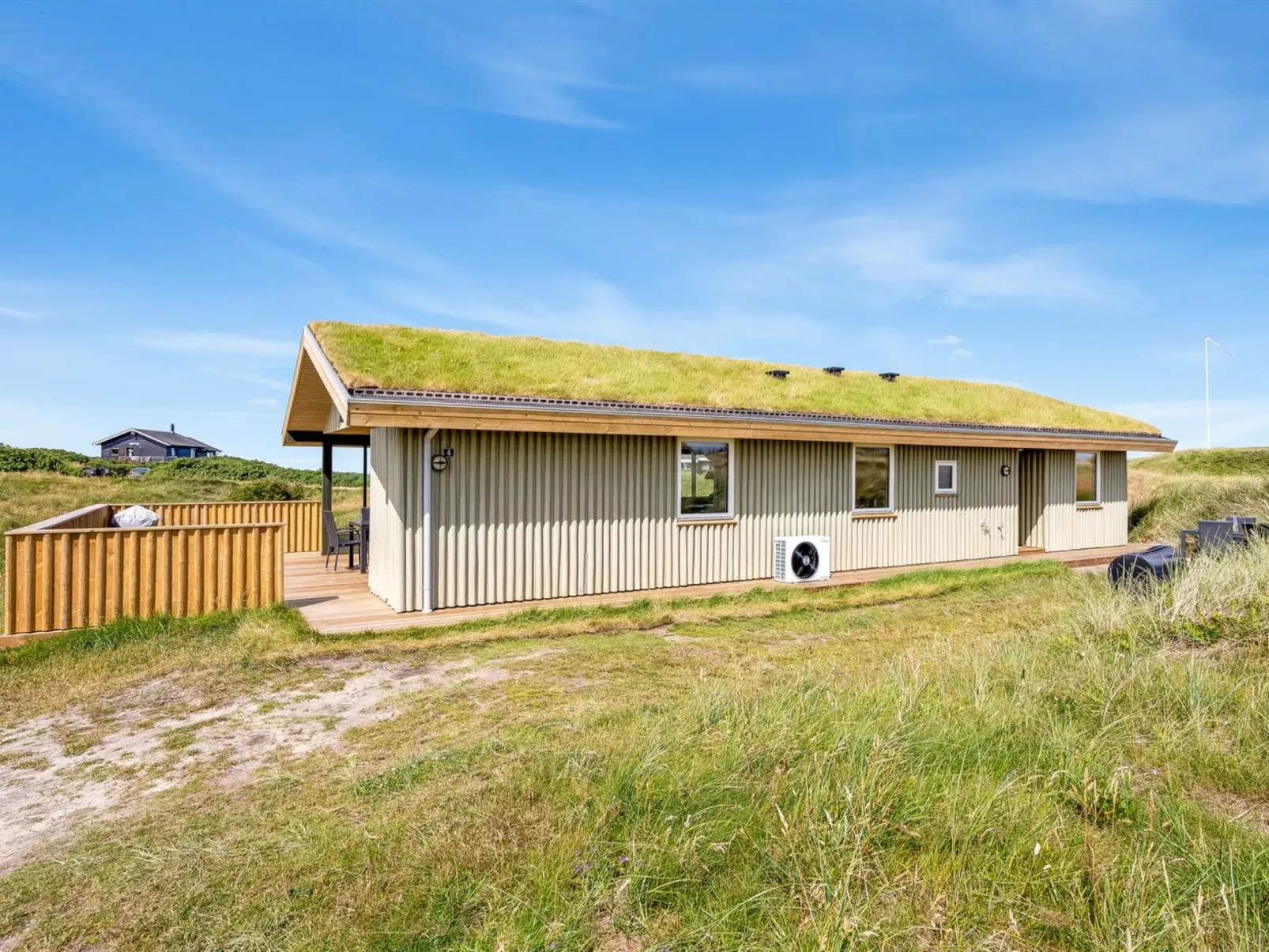 "Pinja" - 400m from the sea-Outside