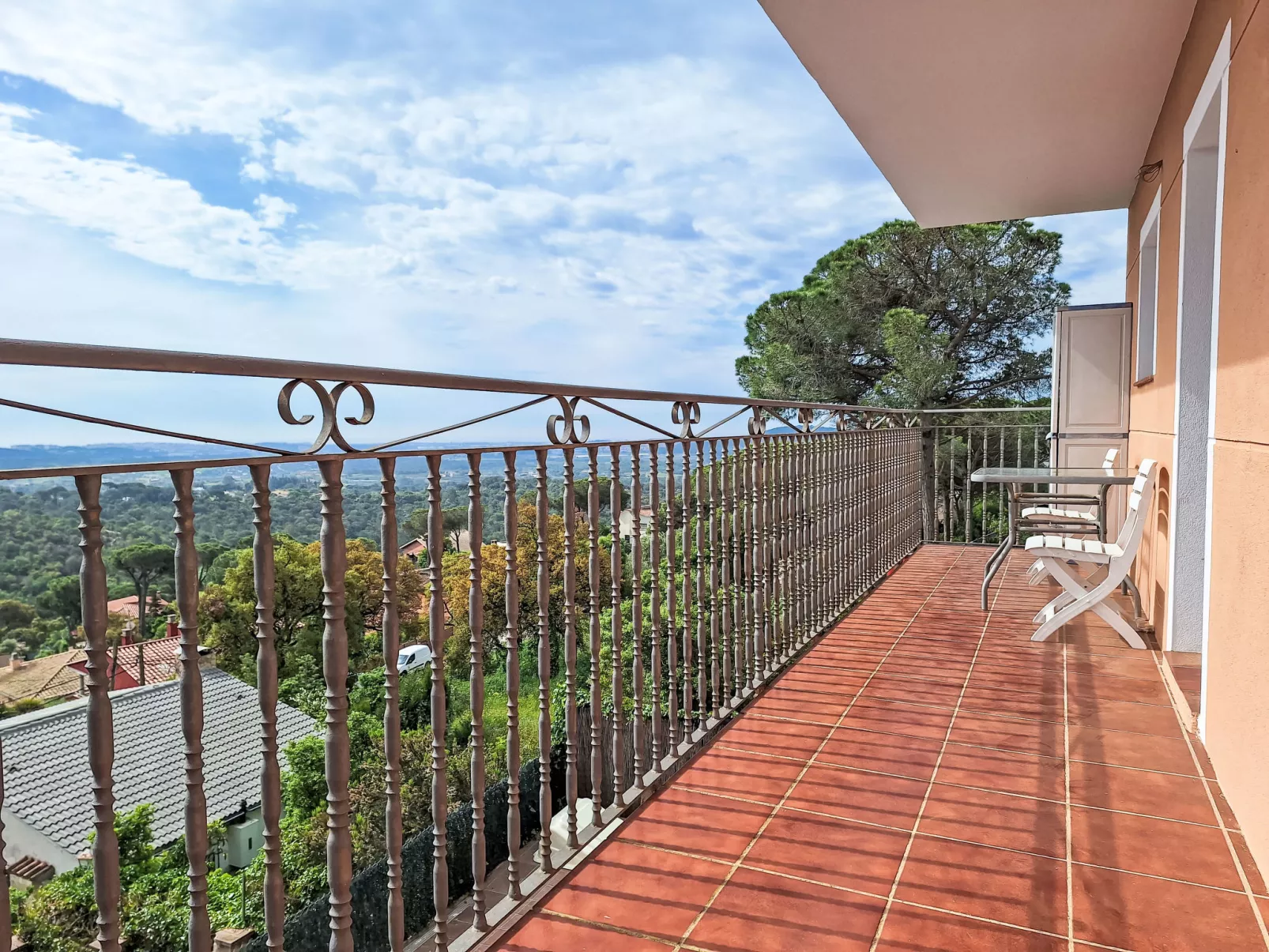 Panoramic-Outside