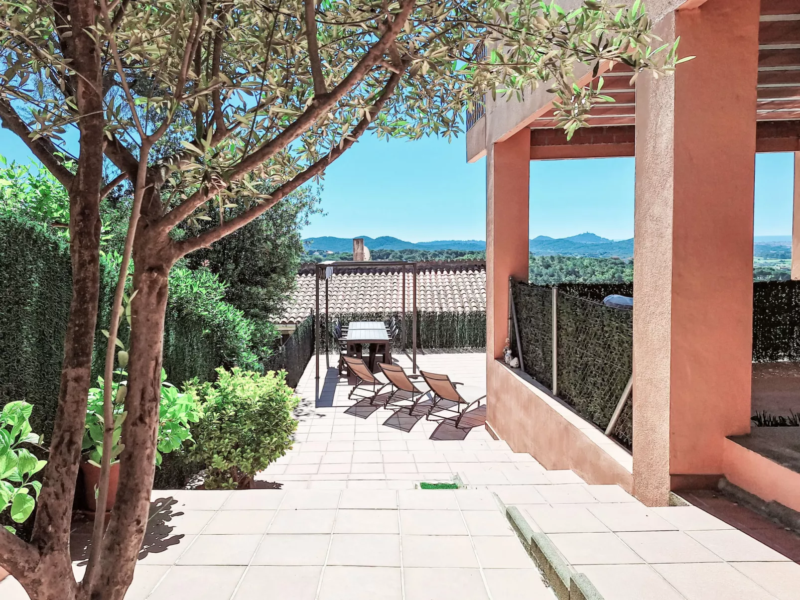 Panoramic-Outside