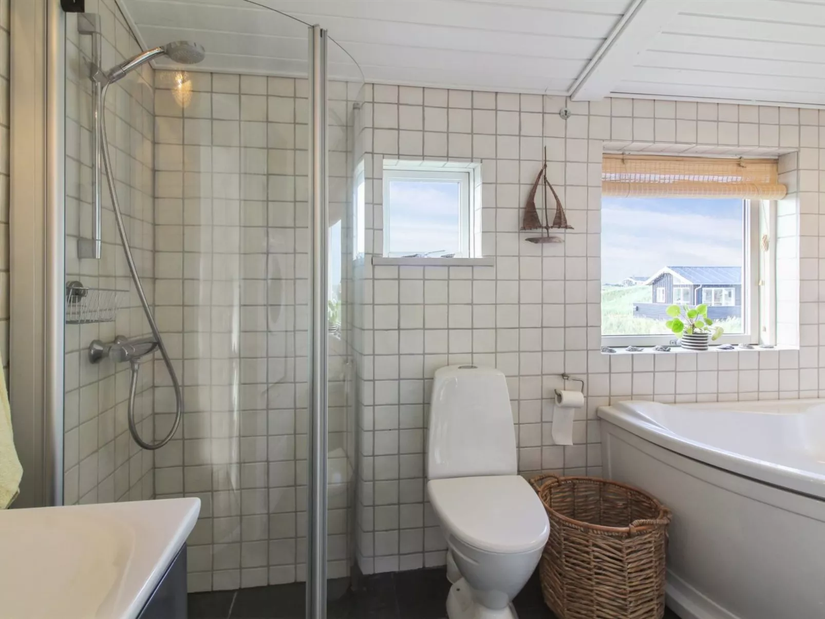 "Anissa" - 100m from the sea-Drinnen