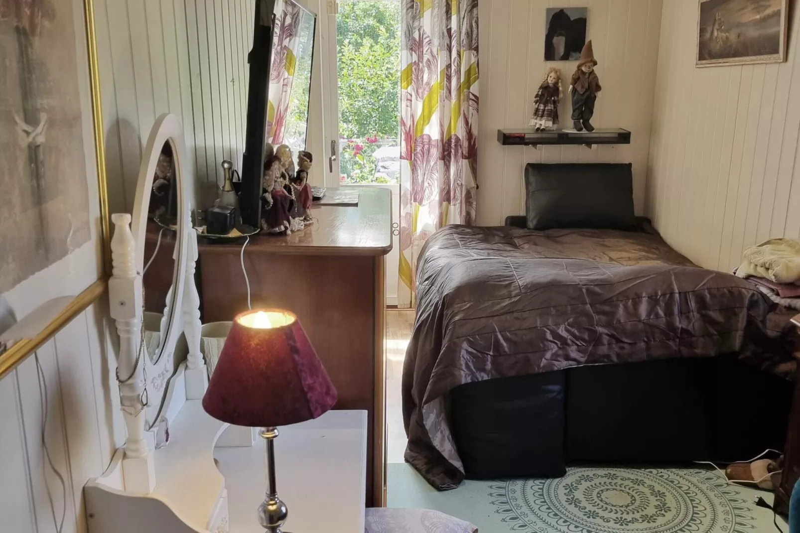 4 person holiday home in ÅRSTA HAVSBAD-Indoor