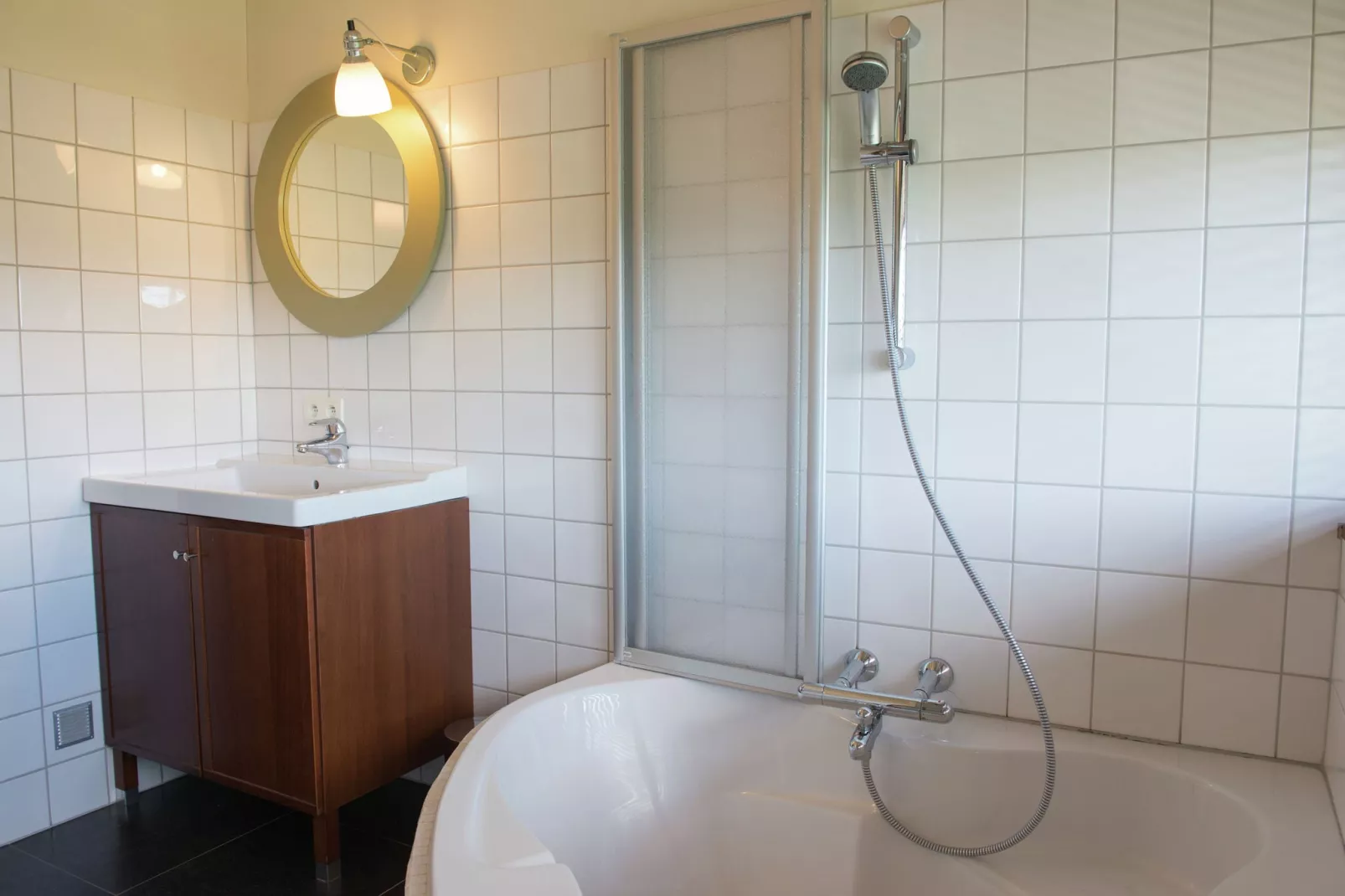 Le Chemin des Framboises-Bathroom