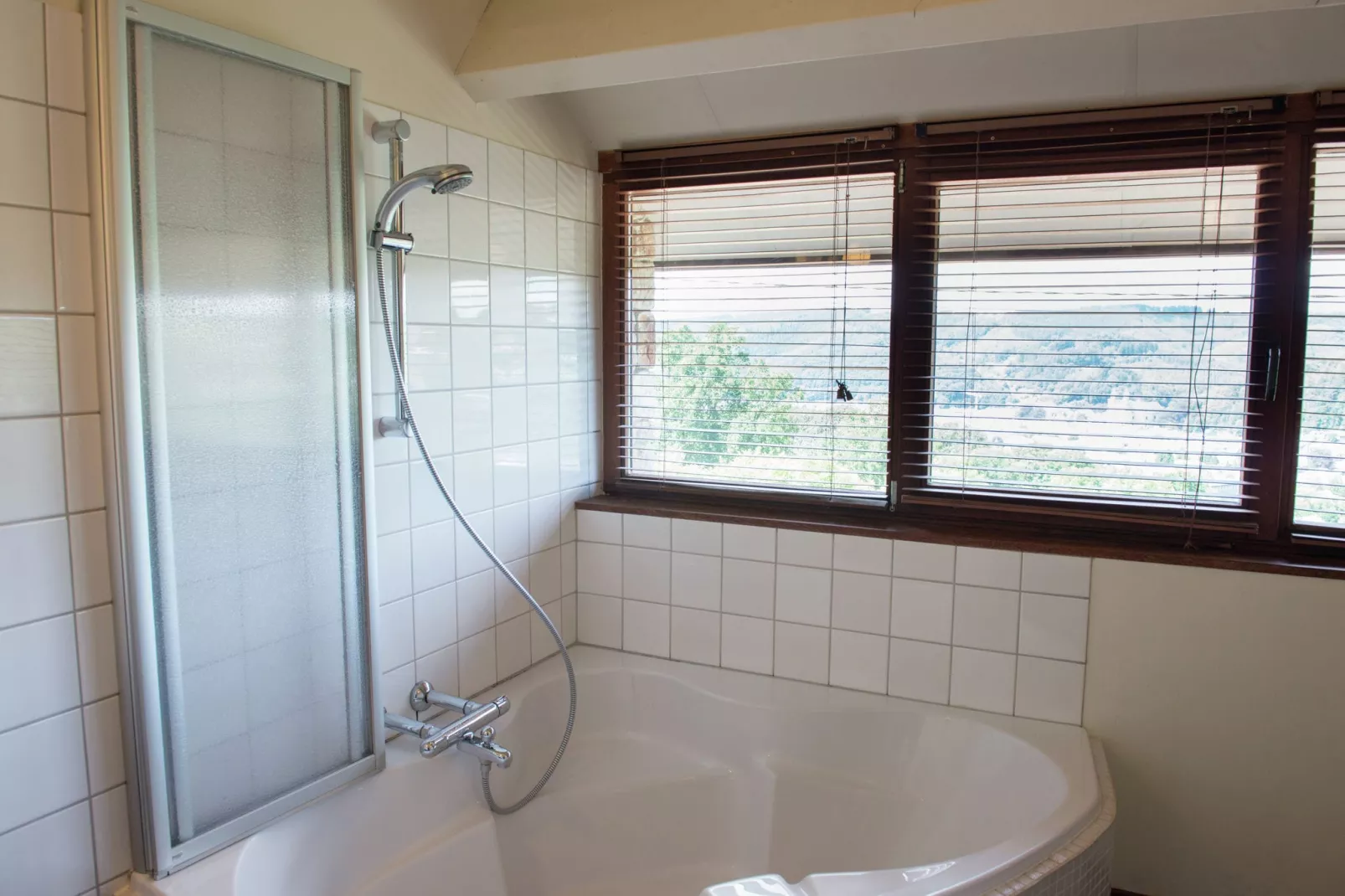 Le Chemin des Framboises-Bathroom