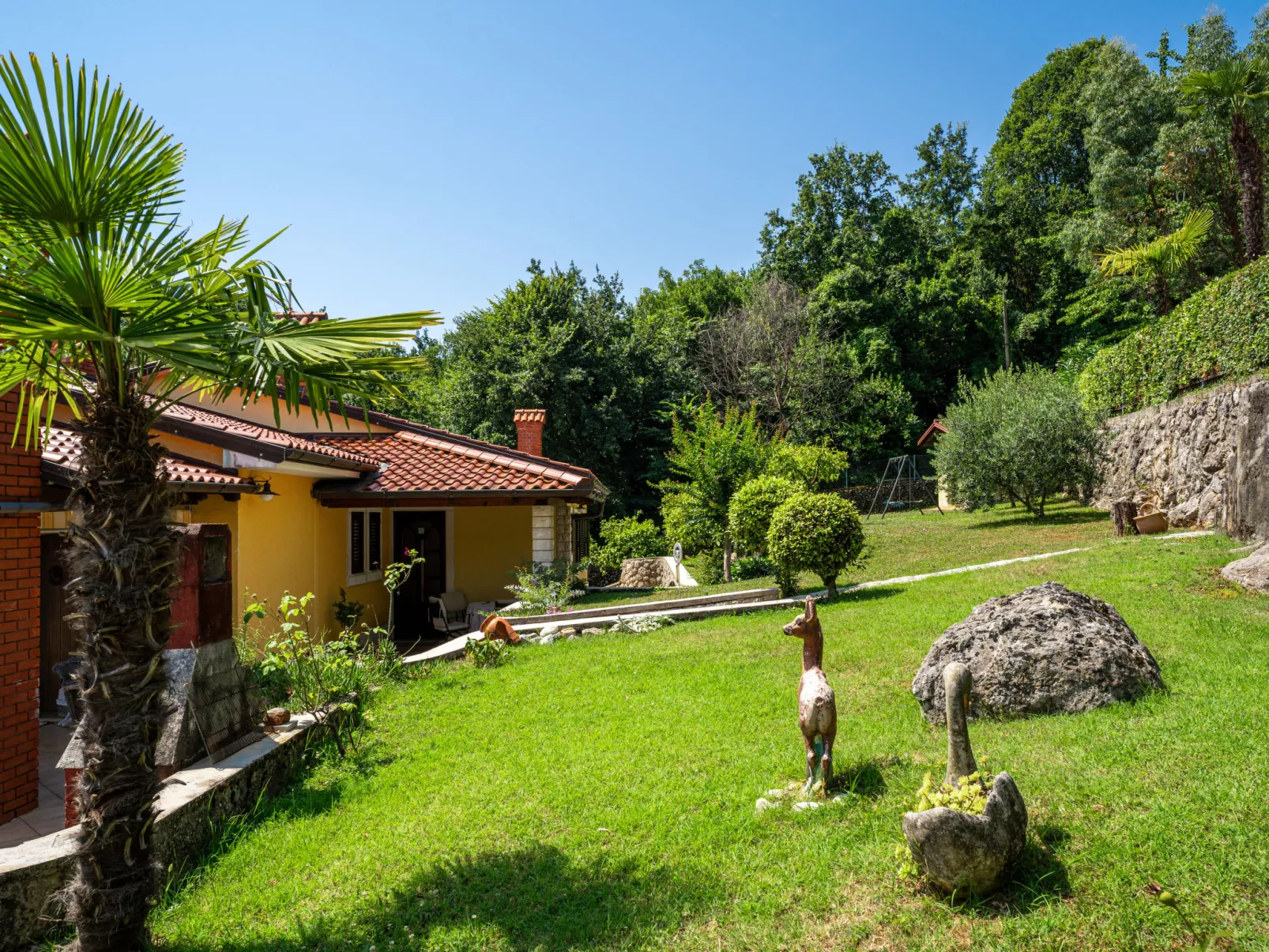 Villa Valy-Outside