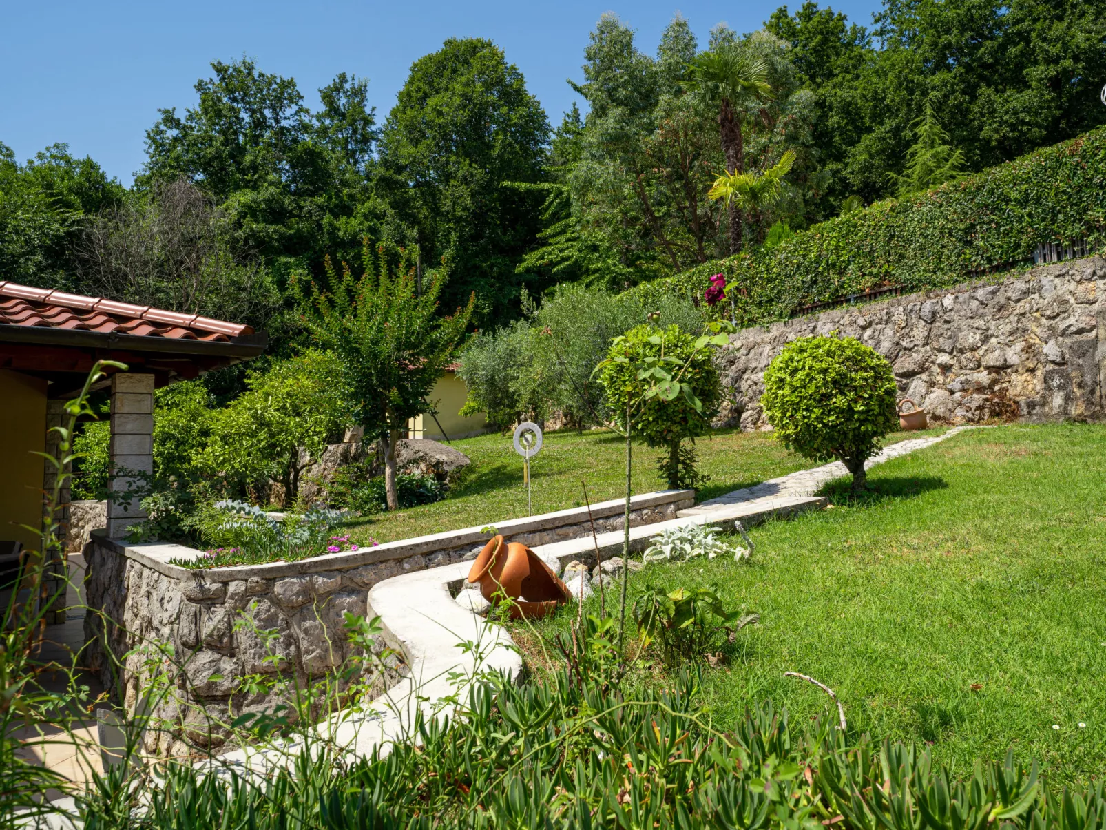 Villa Valy-Outside