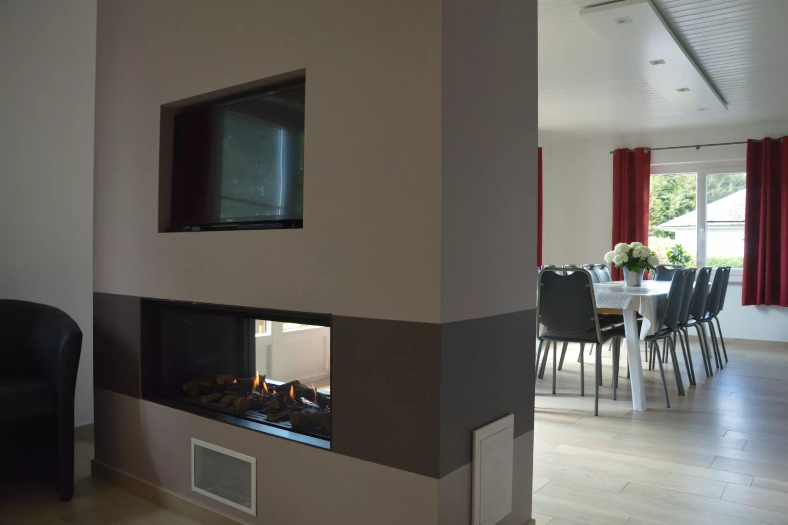 La Détente-Living room