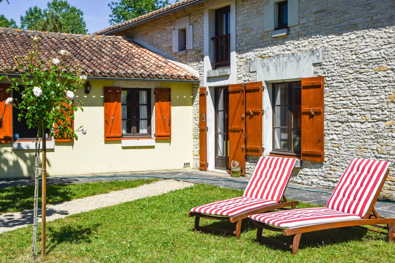 Le Mas de la Dive-Terrace balcony