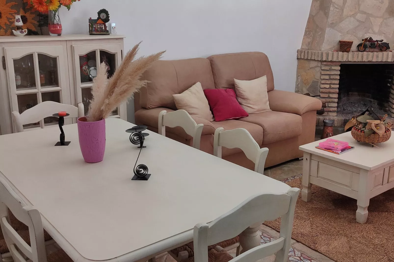 La Redondela-Living room