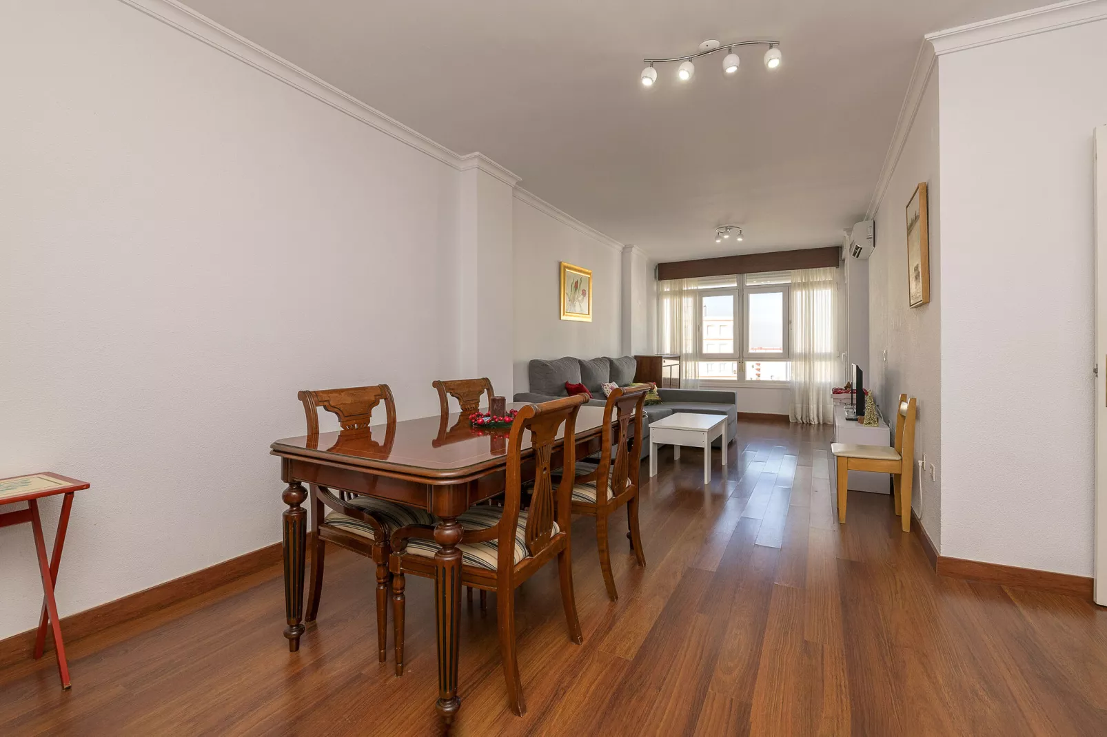El Trebol-Dining room
