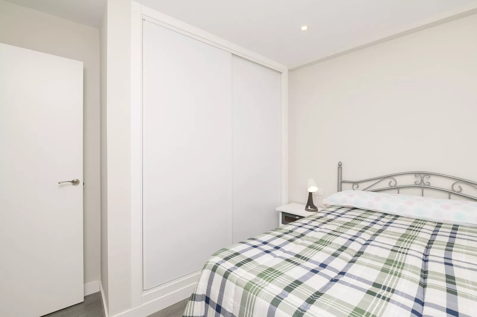 Calana-Bedroom