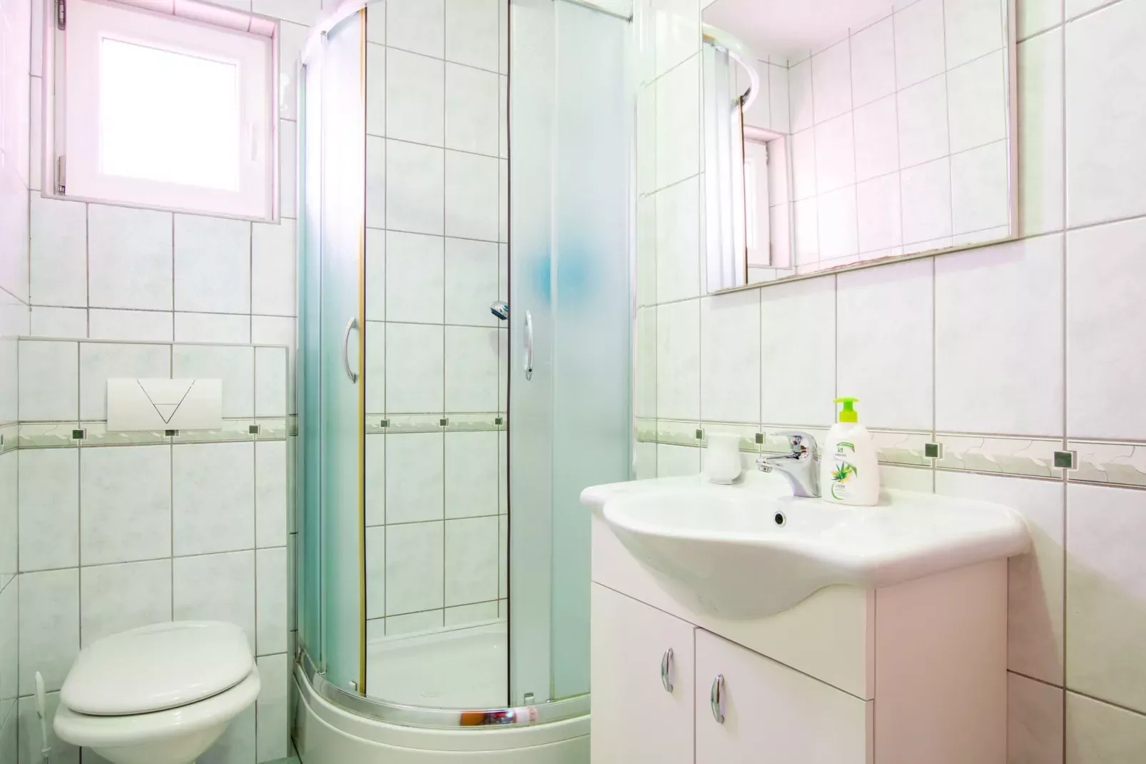 Shared pool apartment David - first floor-Bathroom