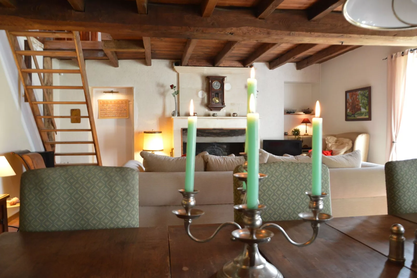 Le Mas de la Dive-Living room