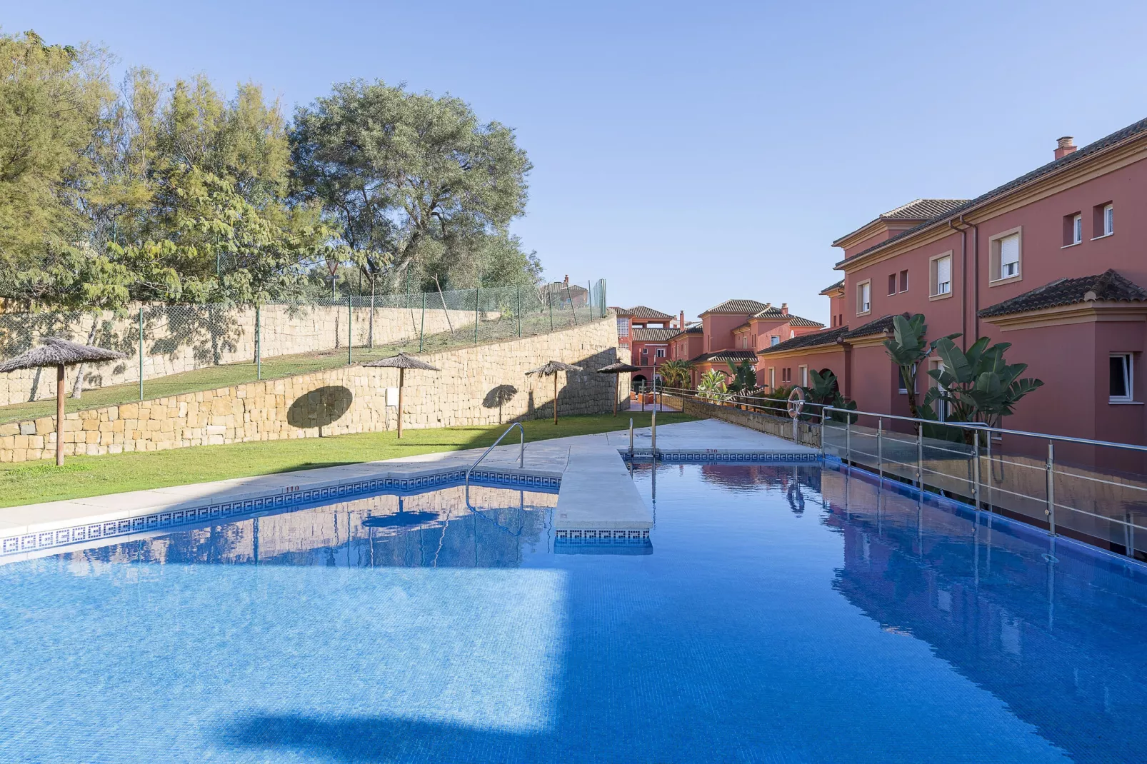 Spikes-Pool