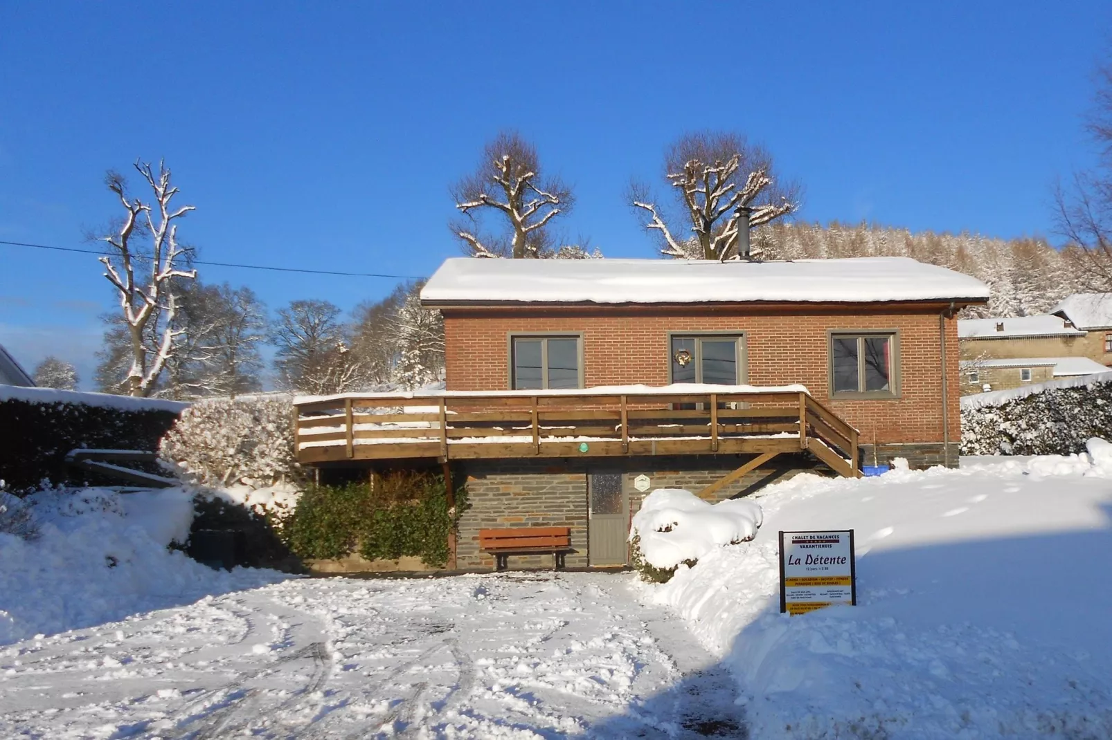 La Détente-Exterior winter
