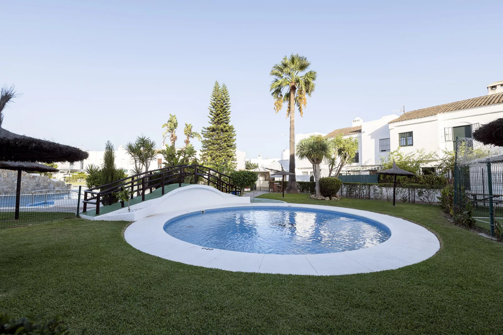 Beautiful Duplex-Exterior summer