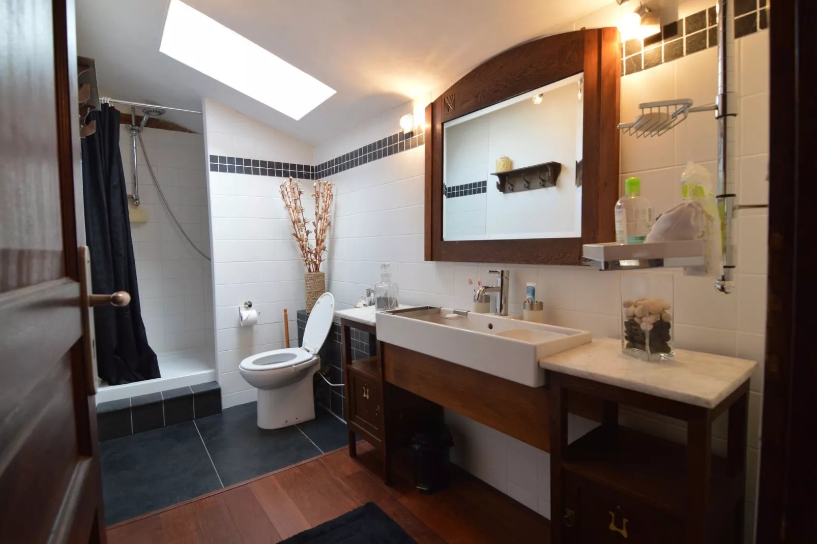 Le Mas de la Dive-Bathroom
