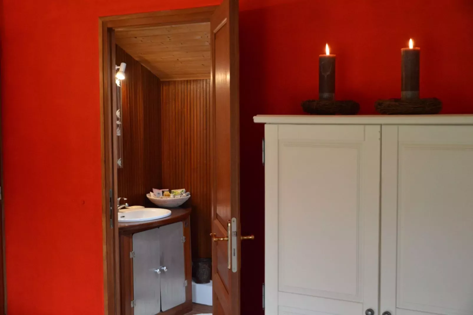Le Mas de la Dive-Bathroom