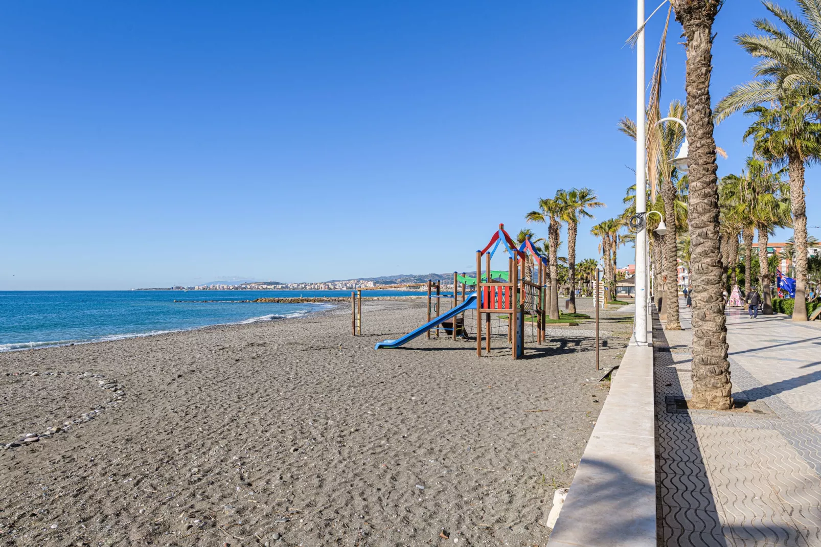 Algarrobo Costa-Exterior summer