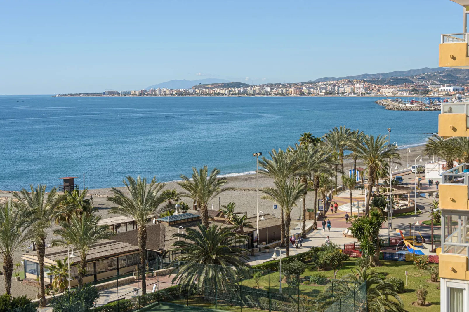 Algarrobo Costa-Exterior summer