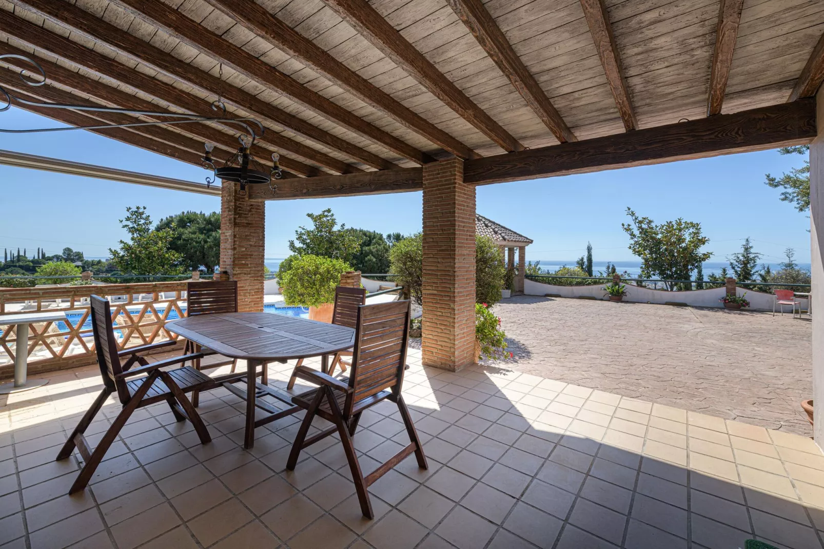 Villa Lina-Exterior summer