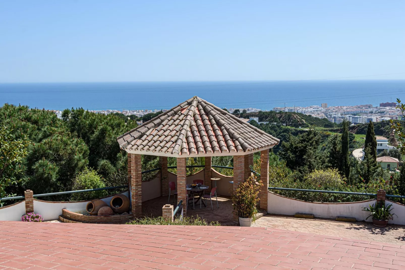 Villa Lina-Exterior summer