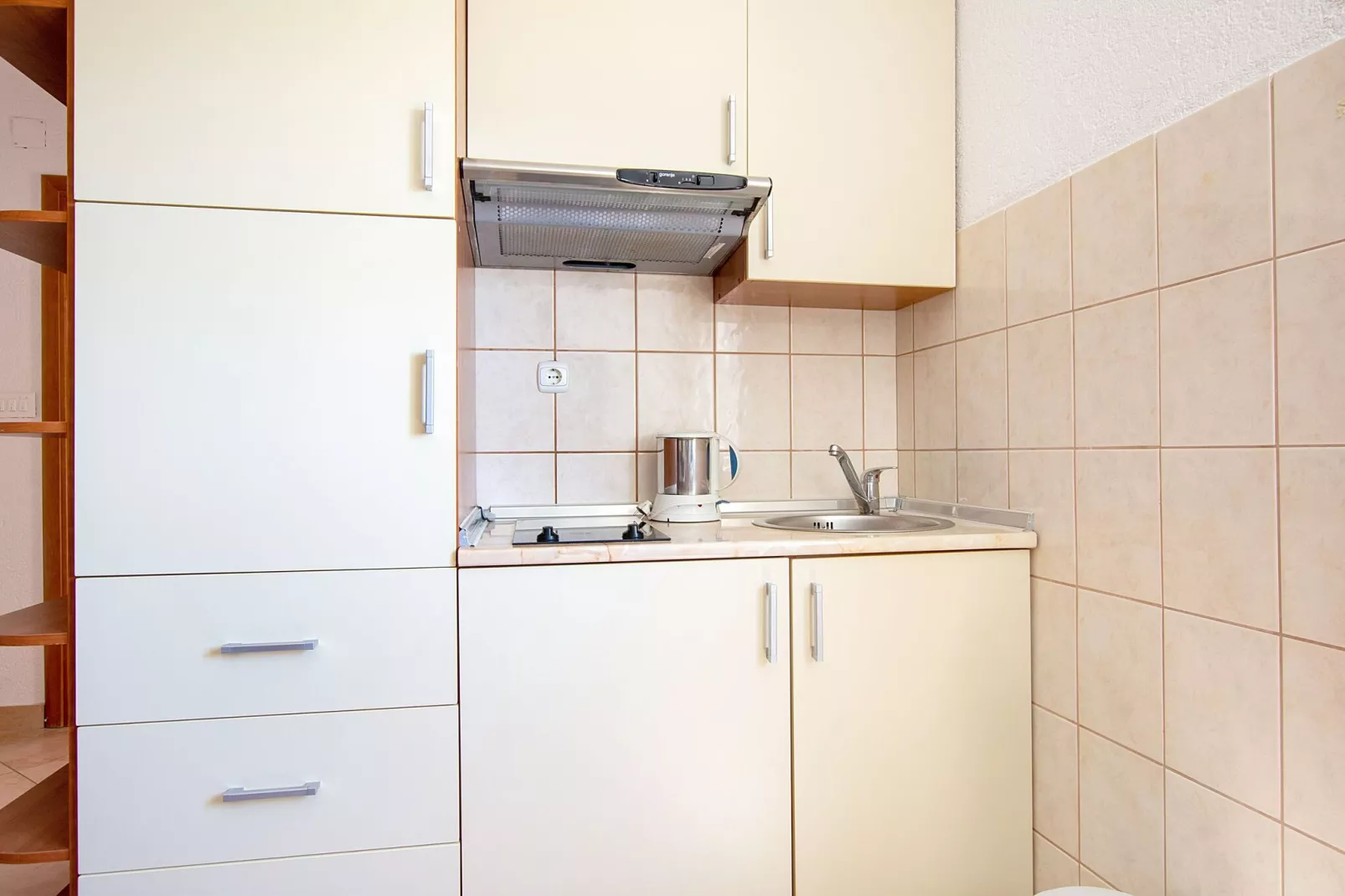 Shared pool apartment David- second floor-Kitchen