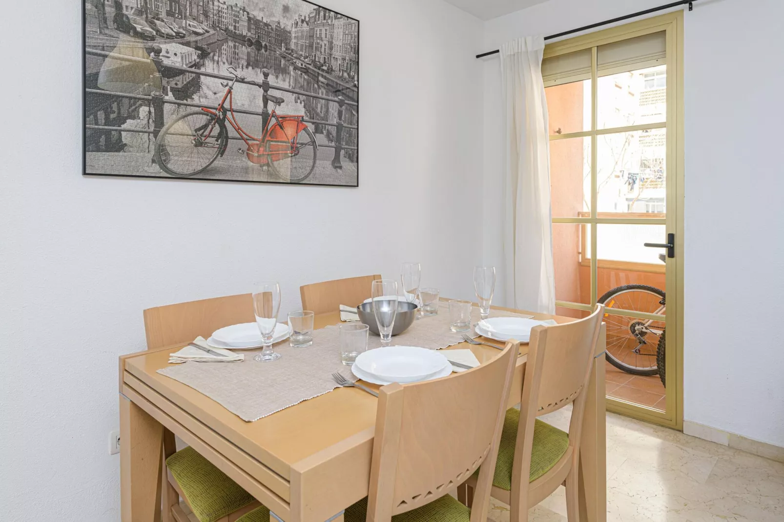 Las Candelas-Exterior summer