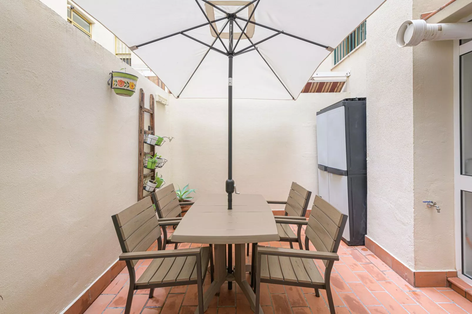 Las Candelas-Exterior summer