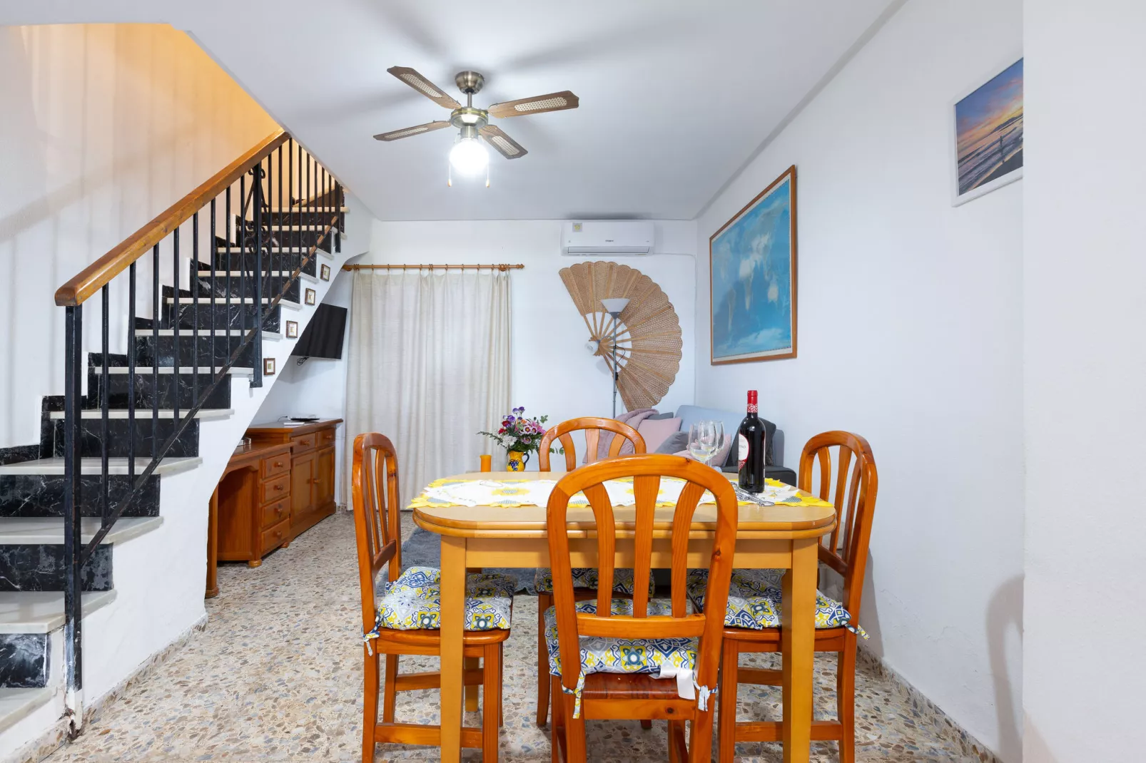 Casa Coral Beach-Dining room
