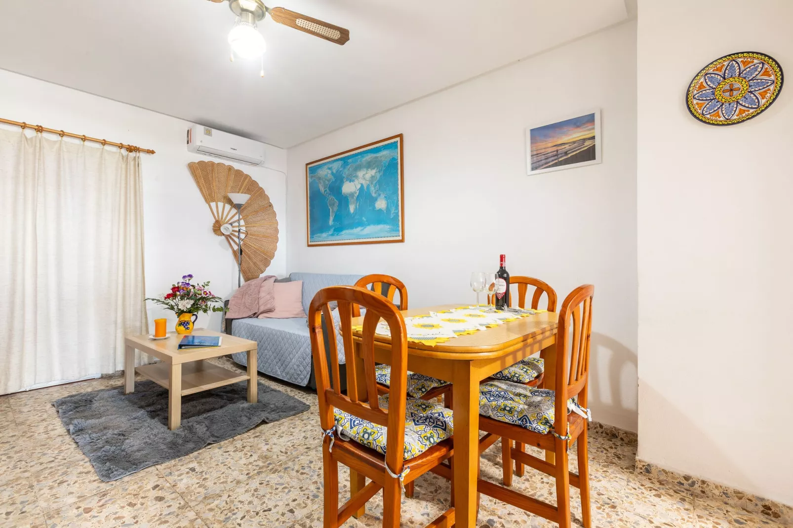 Casa Coral Beach-Dining room