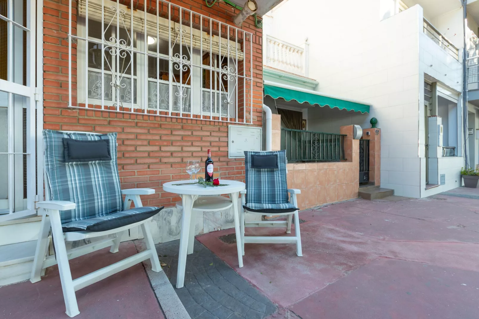Casa Coral Beach-Exterior summer
