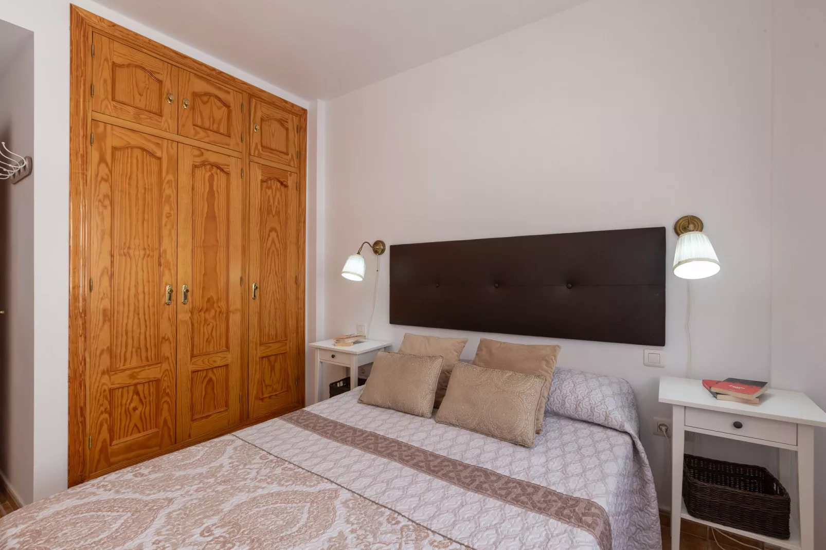 Tolox 2-Bedroom