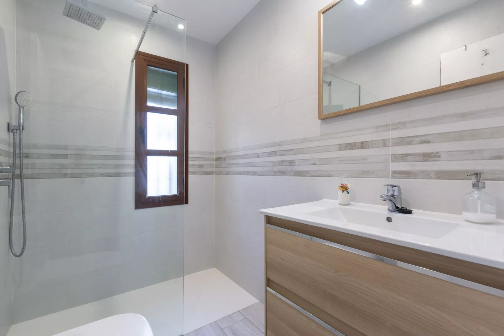 Valleverde-Bathroom