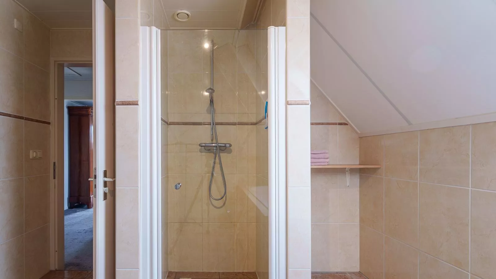 De Kolonie-Bathroom