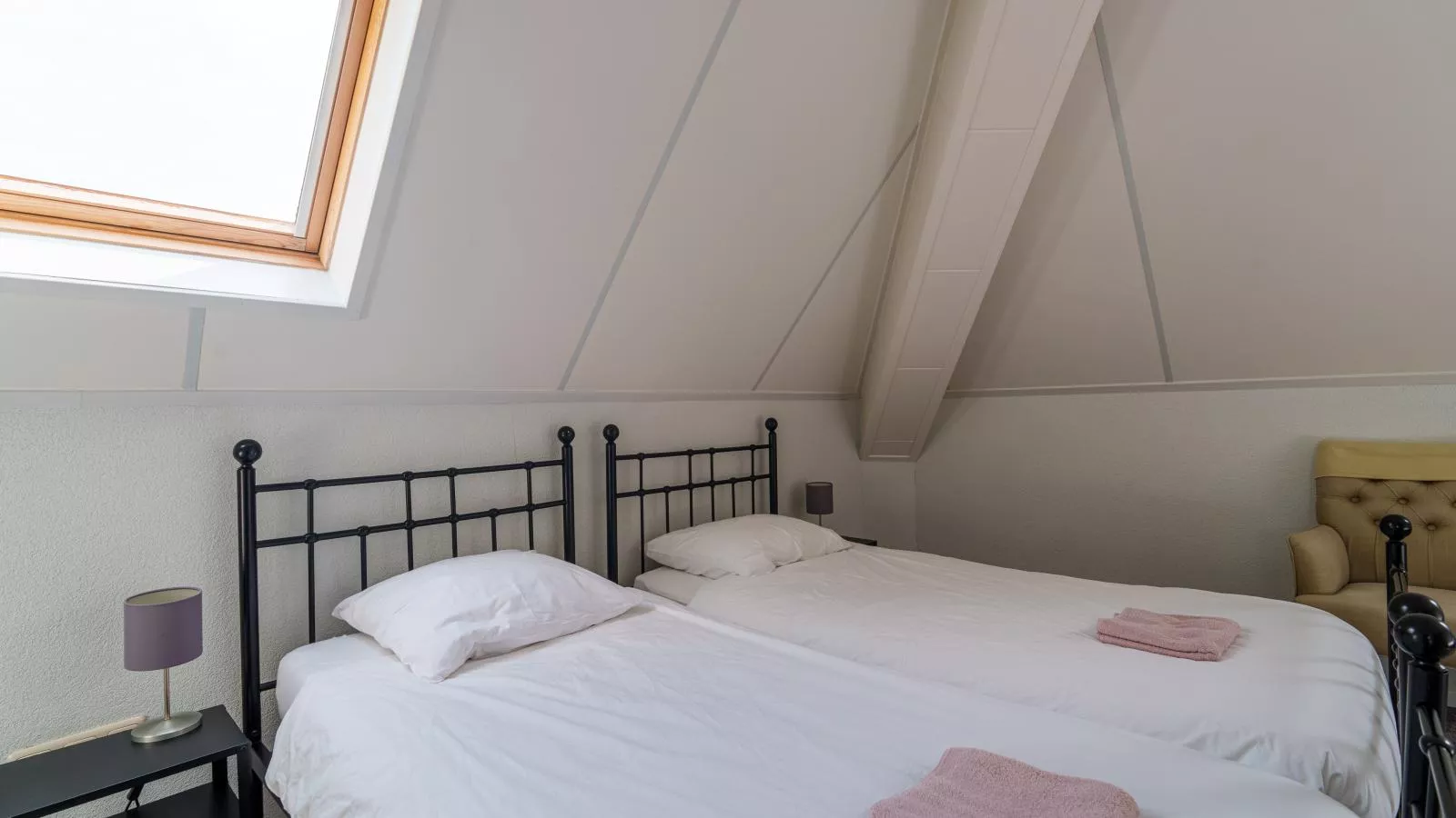 De Kolonie-Bedroom