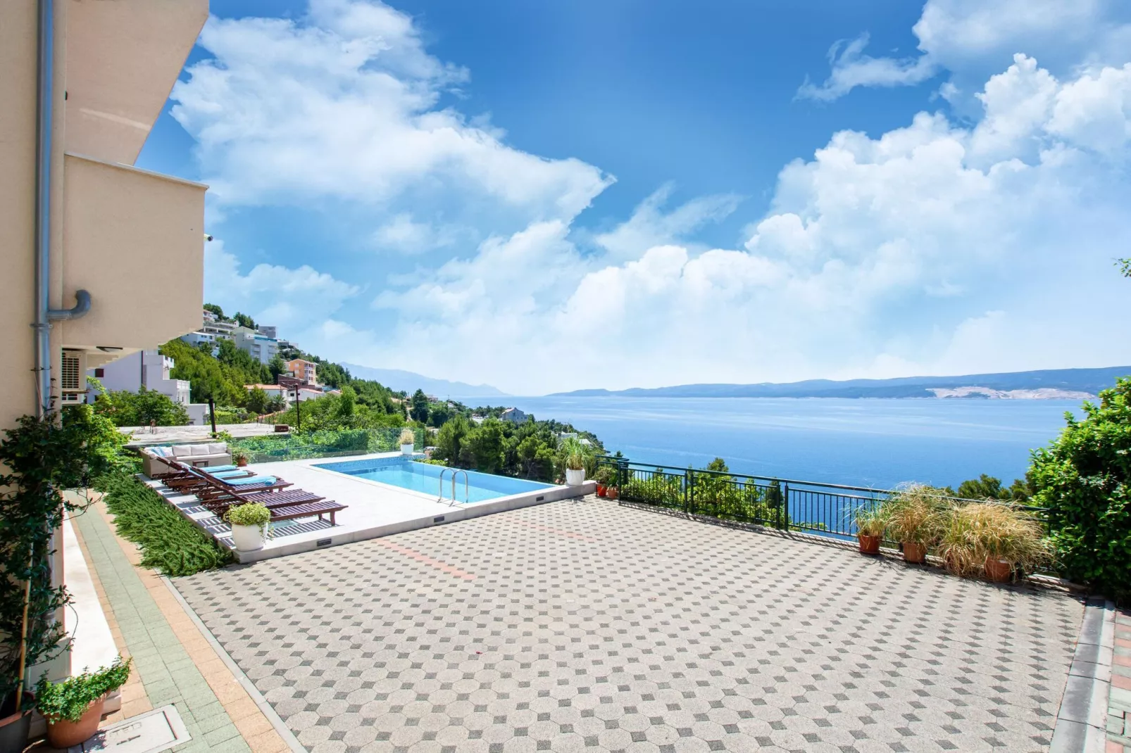 Shared pool apartment David- second floor-Areas summer 1km