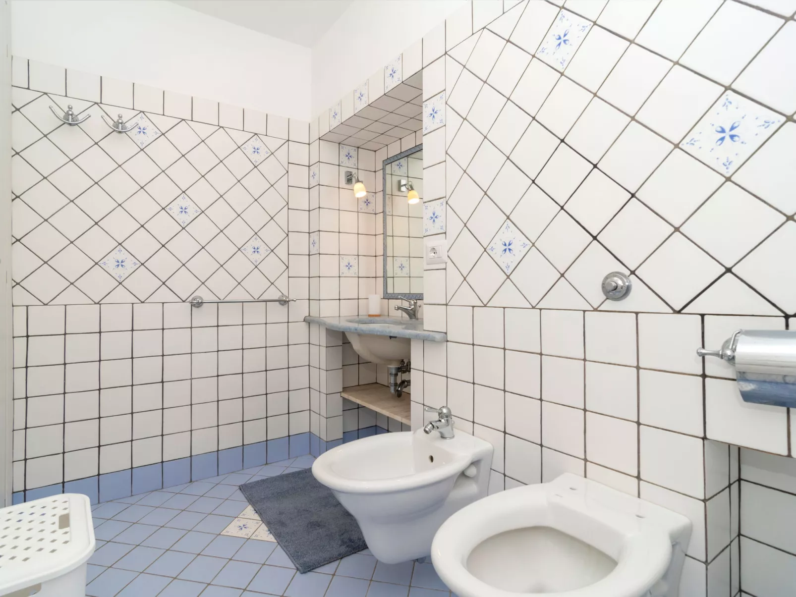Il Borgo-Inside