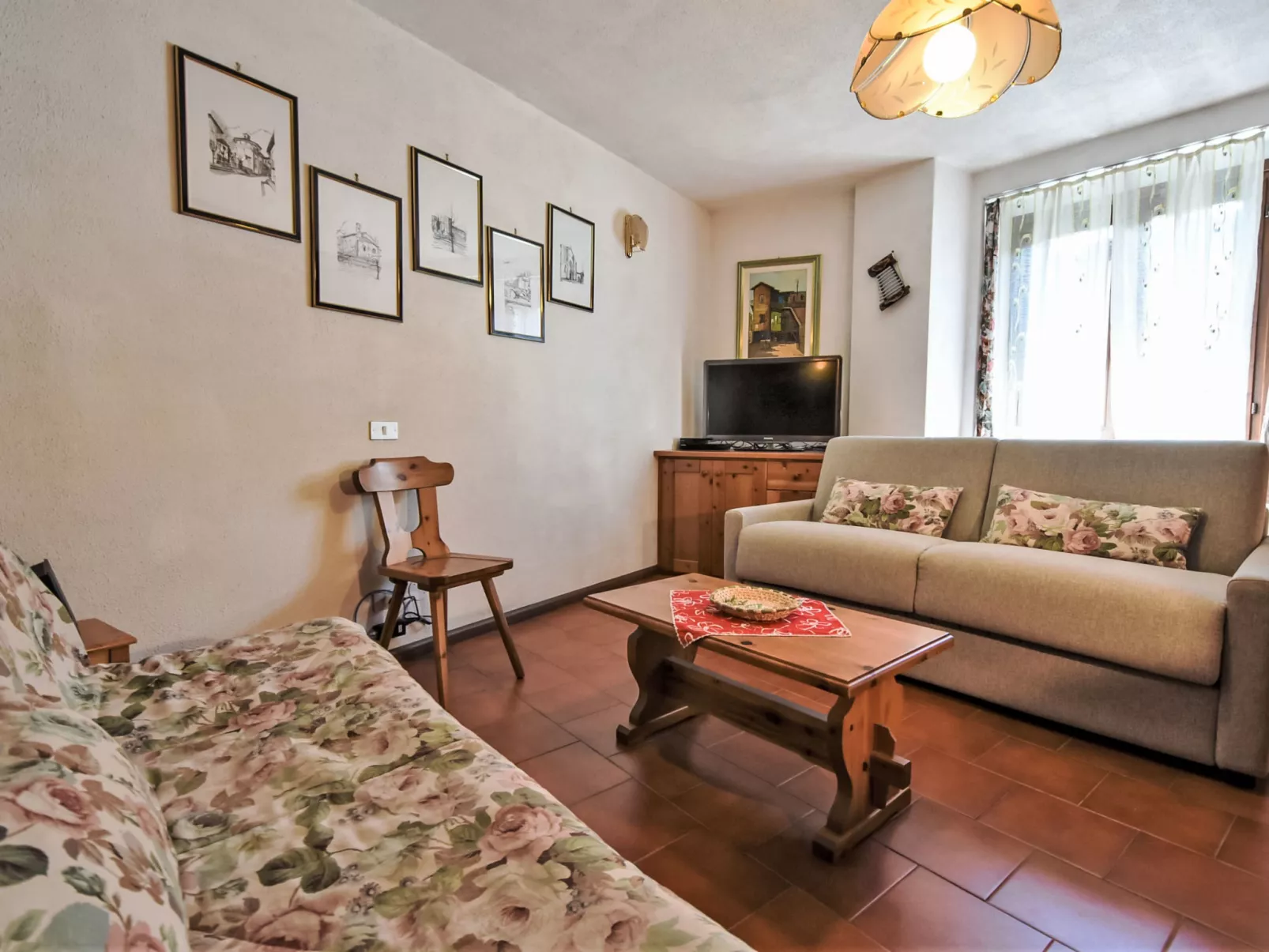 Erica Apartment-Dedans
