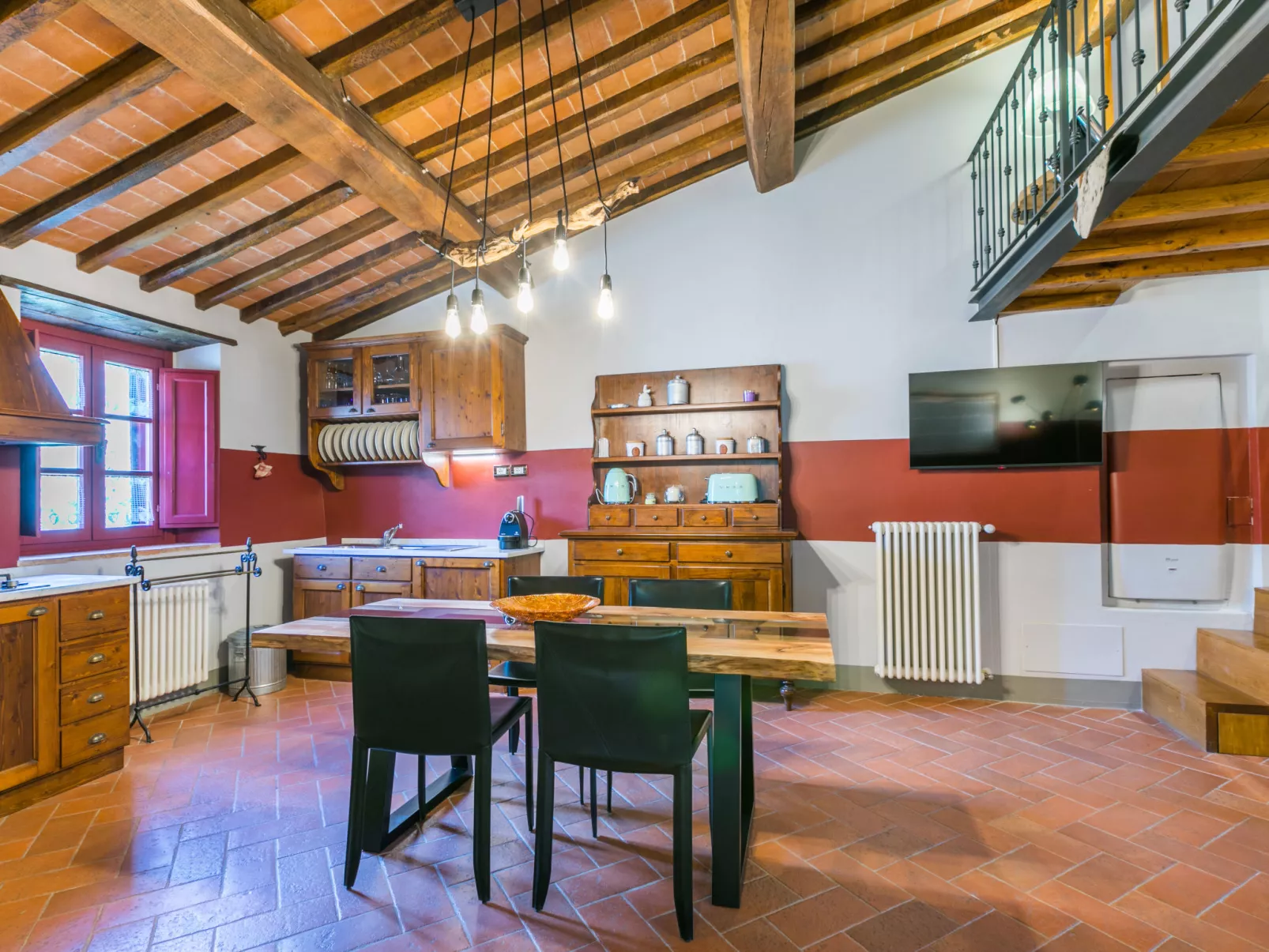 Il Cinghiale-Inside