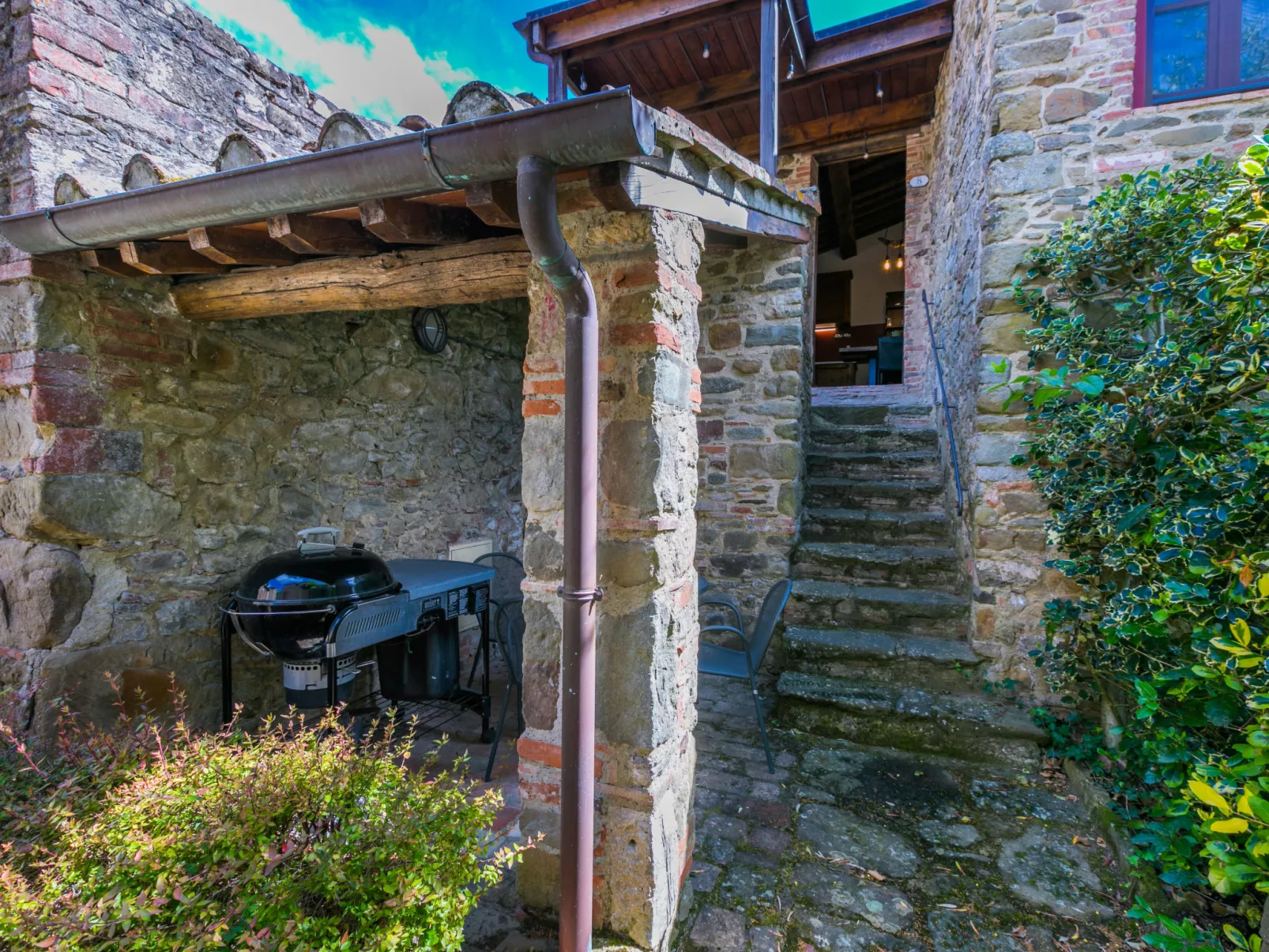 Il Cinghiale-Outside