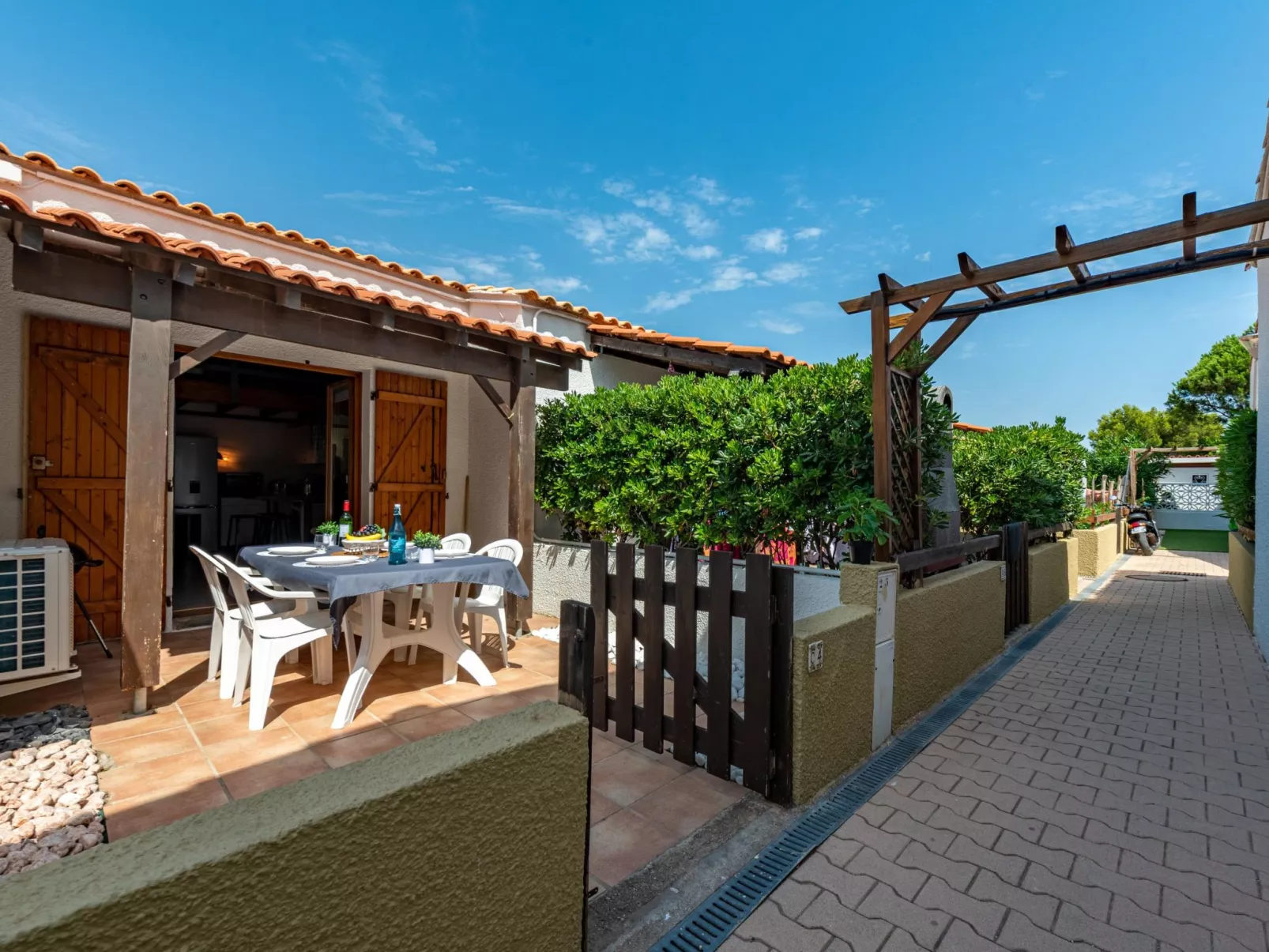 Le Hameau Catalan-Draußen