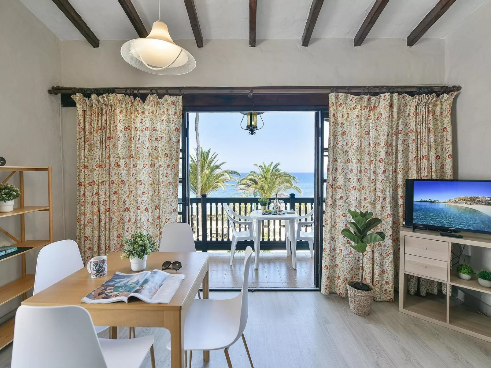 Ocean Views Arpones 16-Inside
