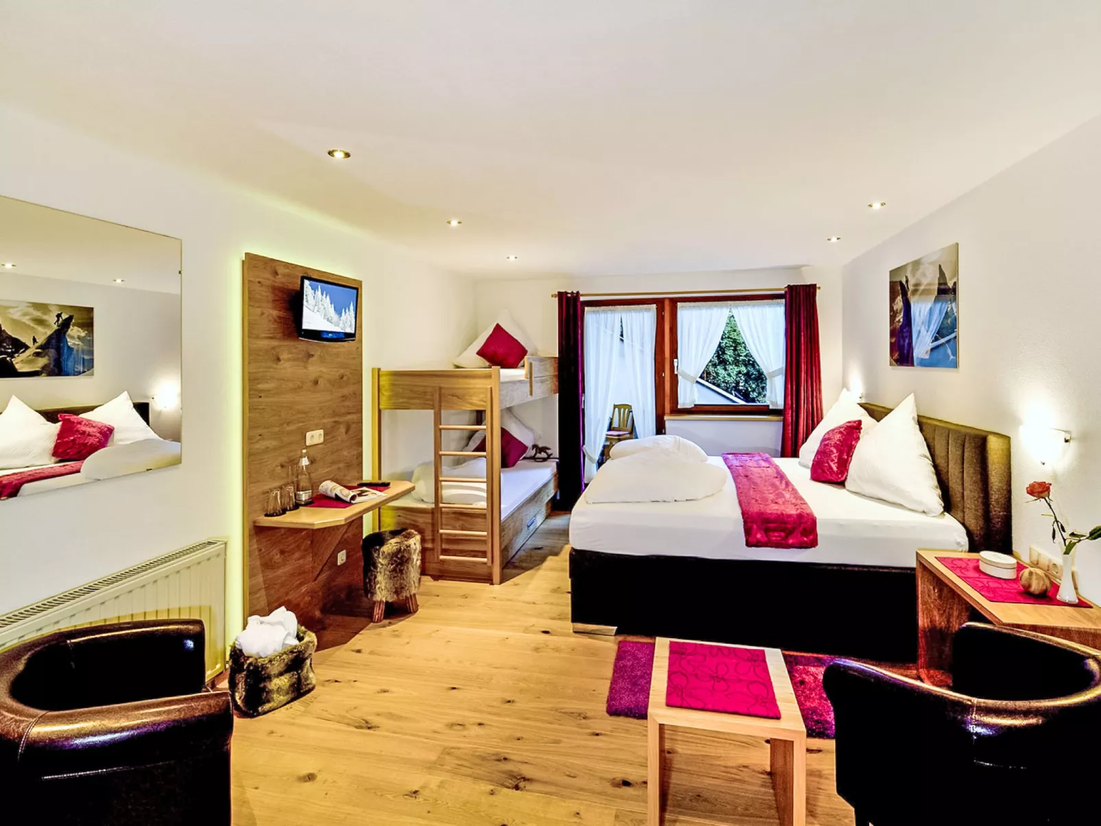 Inn-Inside
