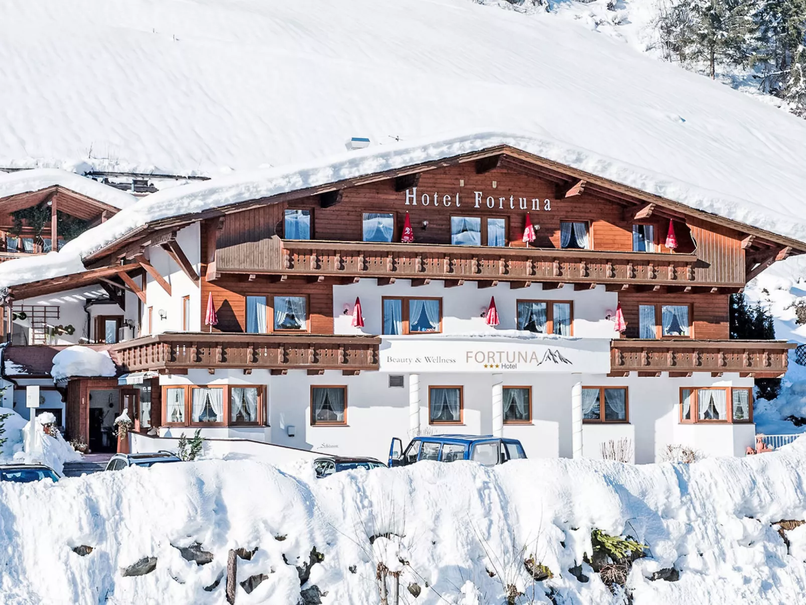 Inn-Outside