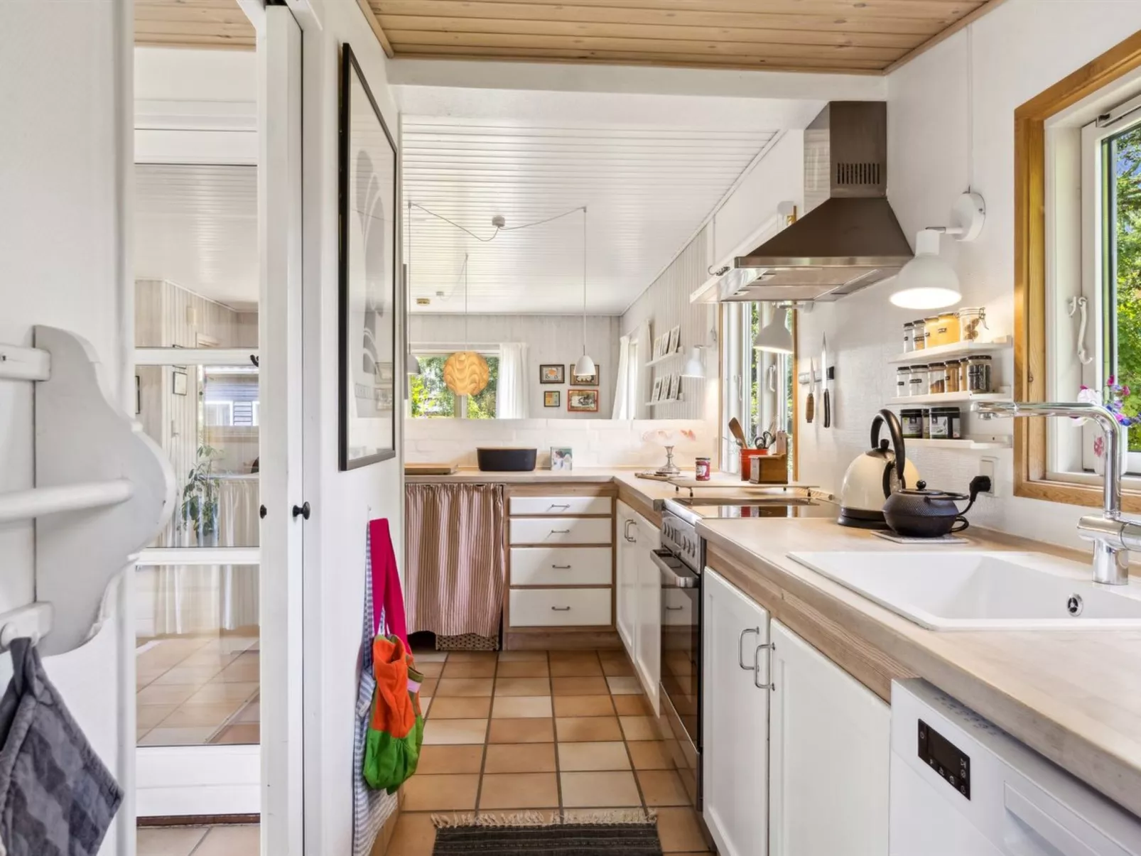 "Matilde" - 500m from the sea-Inside