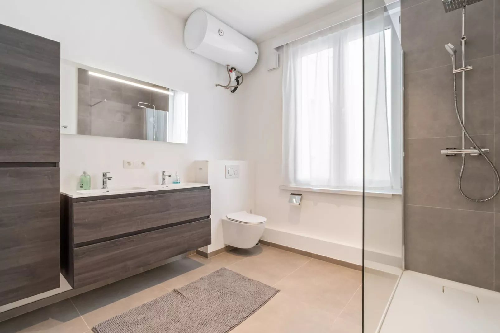 Leopold 01.02-Bathroom