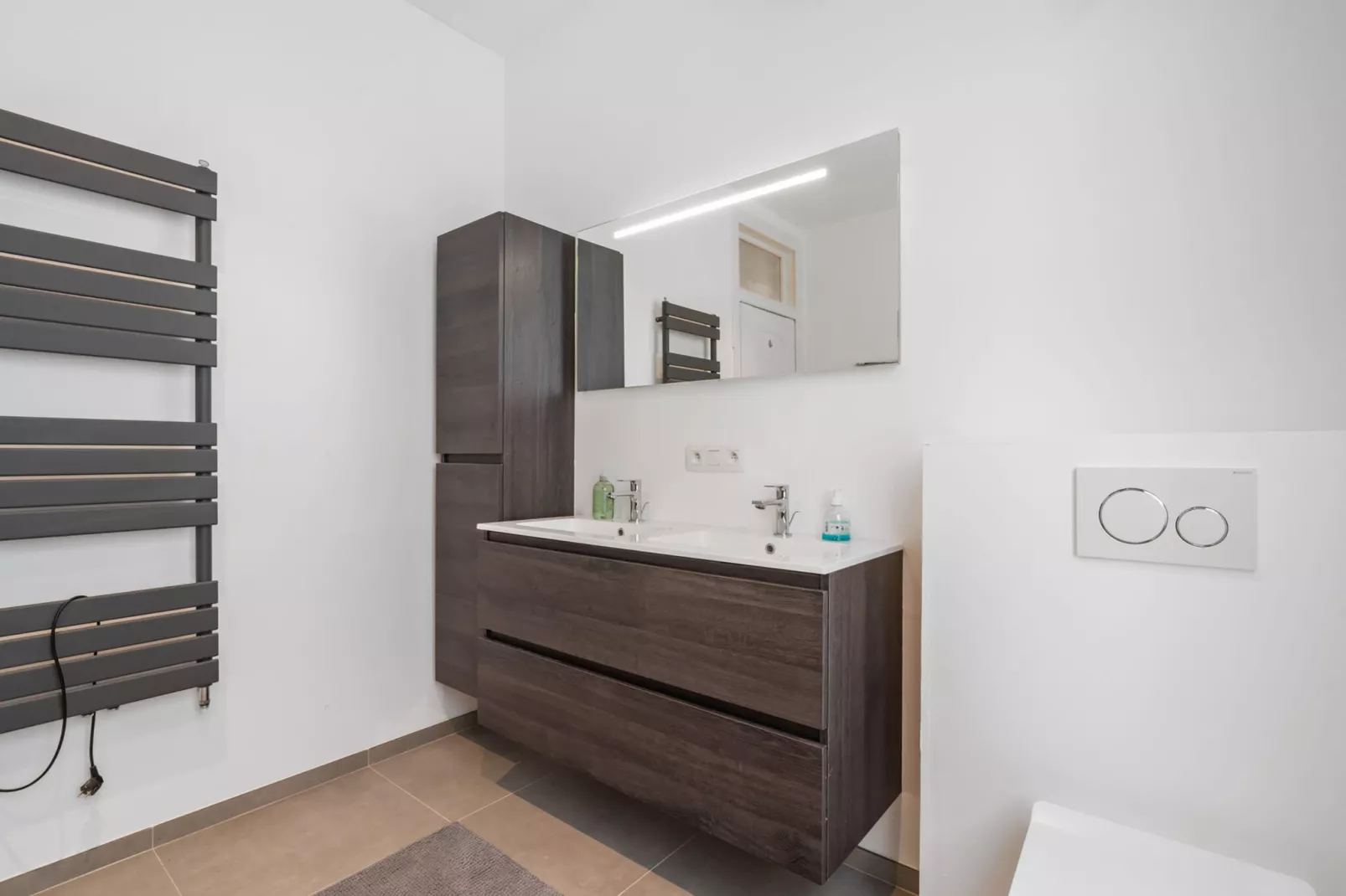 Leopold 01.02-Bathroom