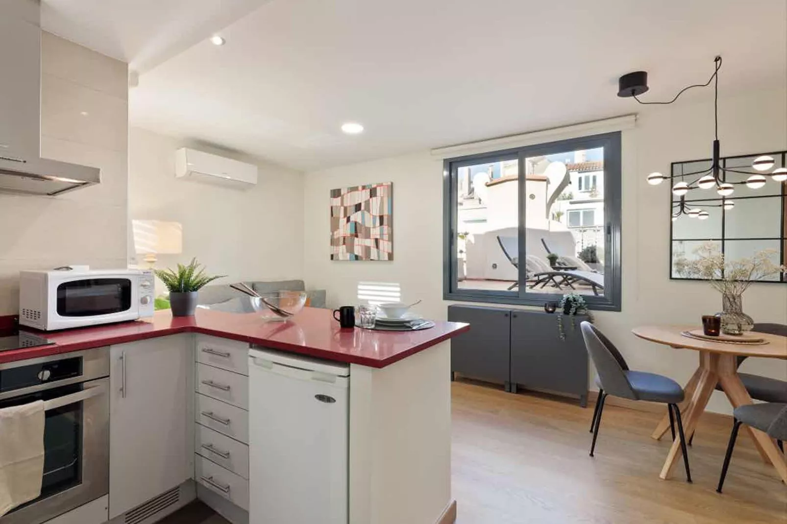 Rambla Paris Attic Apartment-Küche