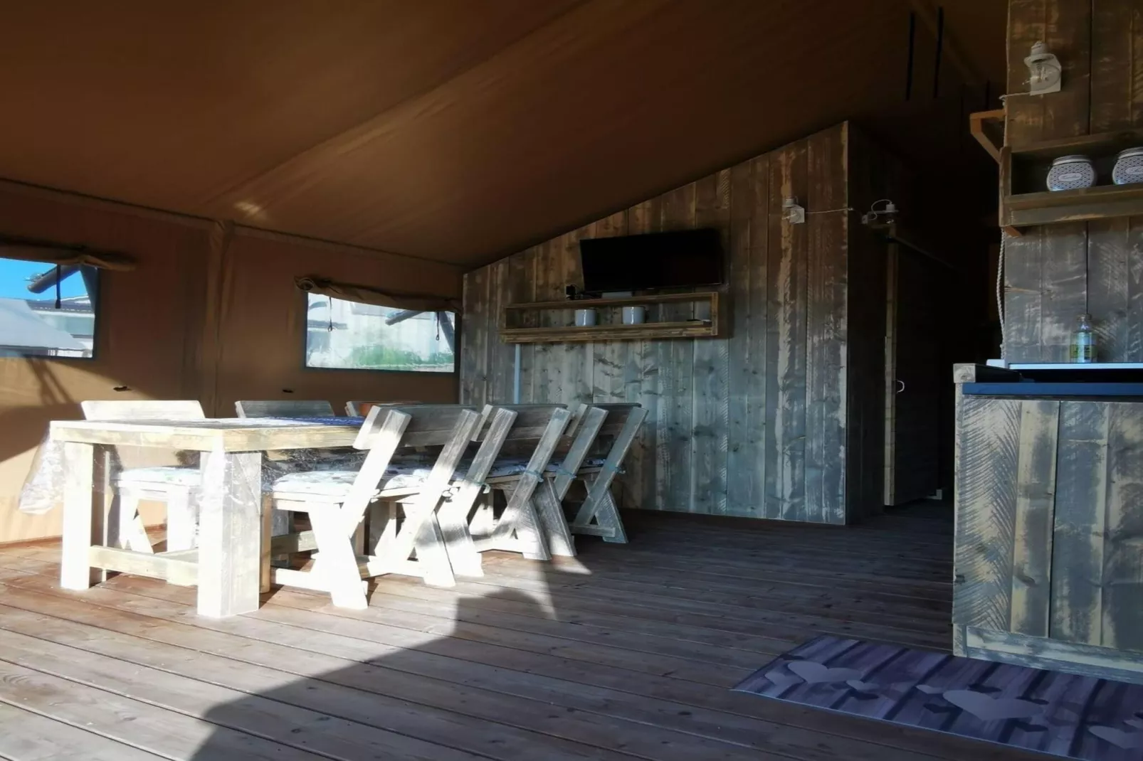 Tenda 1-Terrassenbalkon